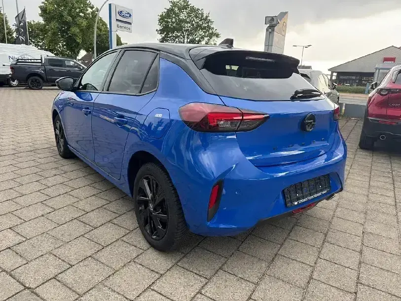 Gebraucht Opel Corsa 101 PS (74 kW) 2024 Lackierung voltaic blue met/ty Kleinwagen