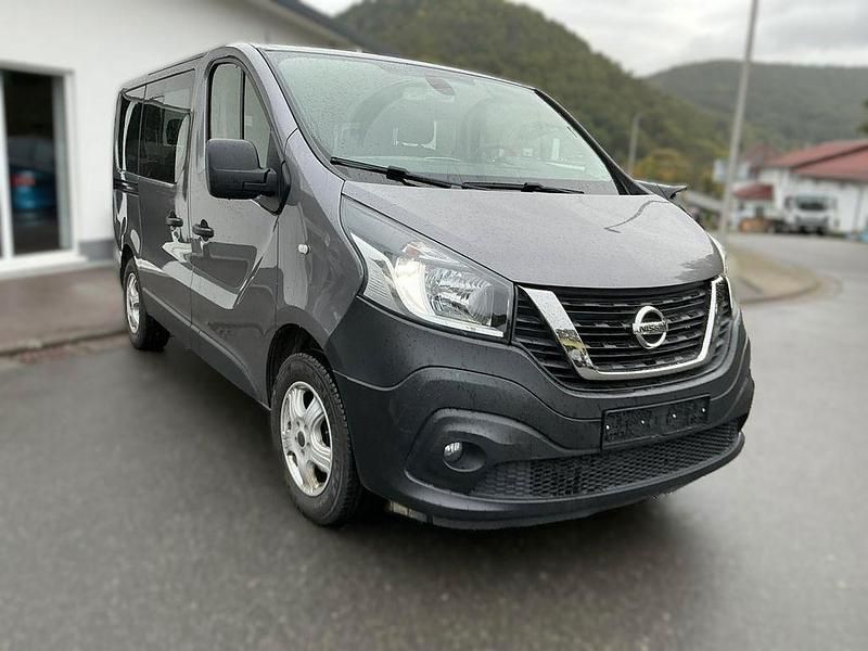 Gebraucht Nissan NV300 Premium Edition 125 PS (91 kW) 2017 Grau Van