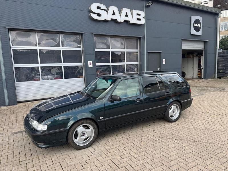 Grün Gebraucht 1995 Saab 9000 Aero Limousine | 24.999 € - Bild 1/4
