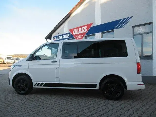 Gebraucht VW Multivan 150 PS (110 kW) 2020 Weiß Van / Kleinbus