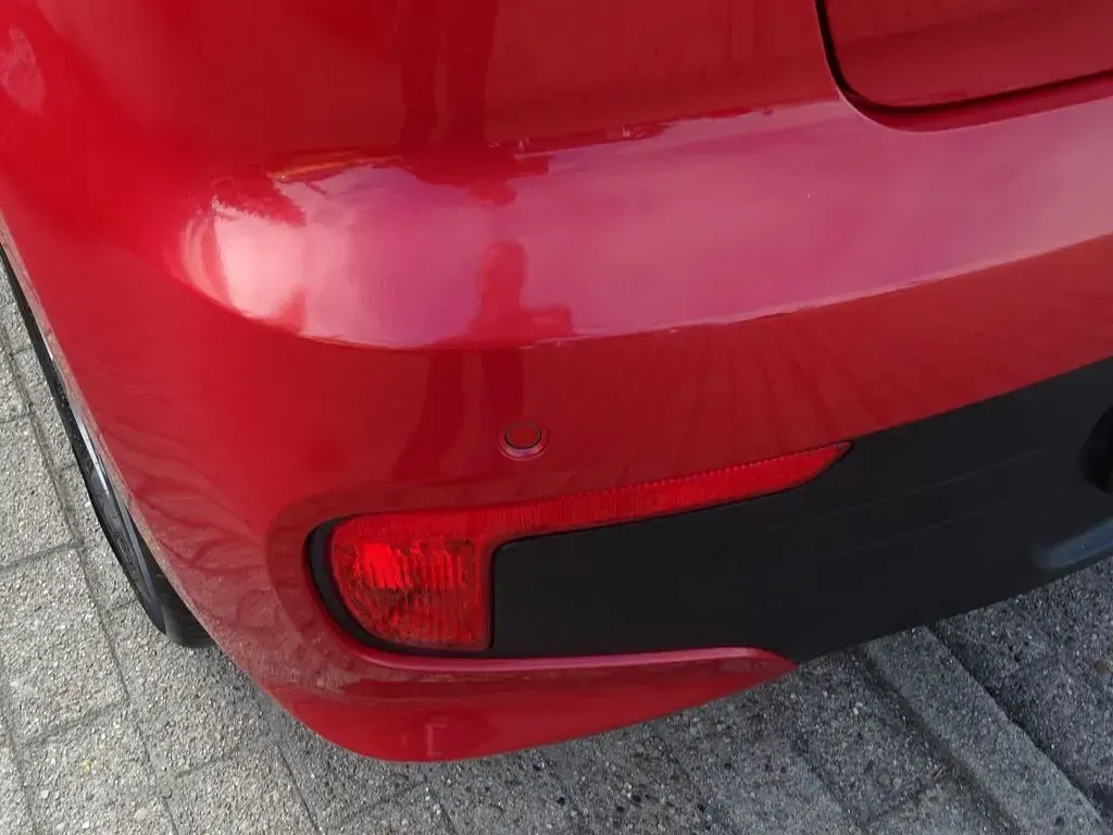 Gebraucht Kia Rio 84 PS (61 kW) 2016 Rot Kleinwagen