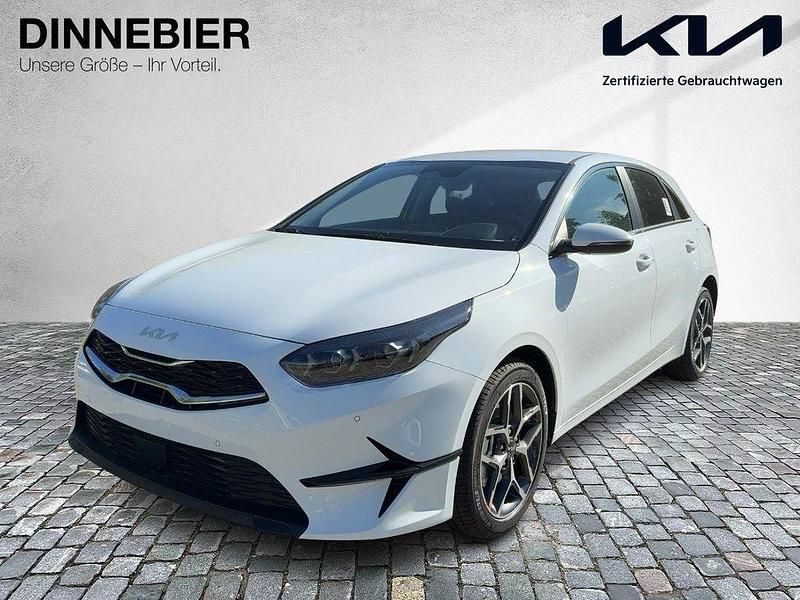 Neu Kia Ceed 140 PS (102 kW) 2025 Weiß Kleinwagen