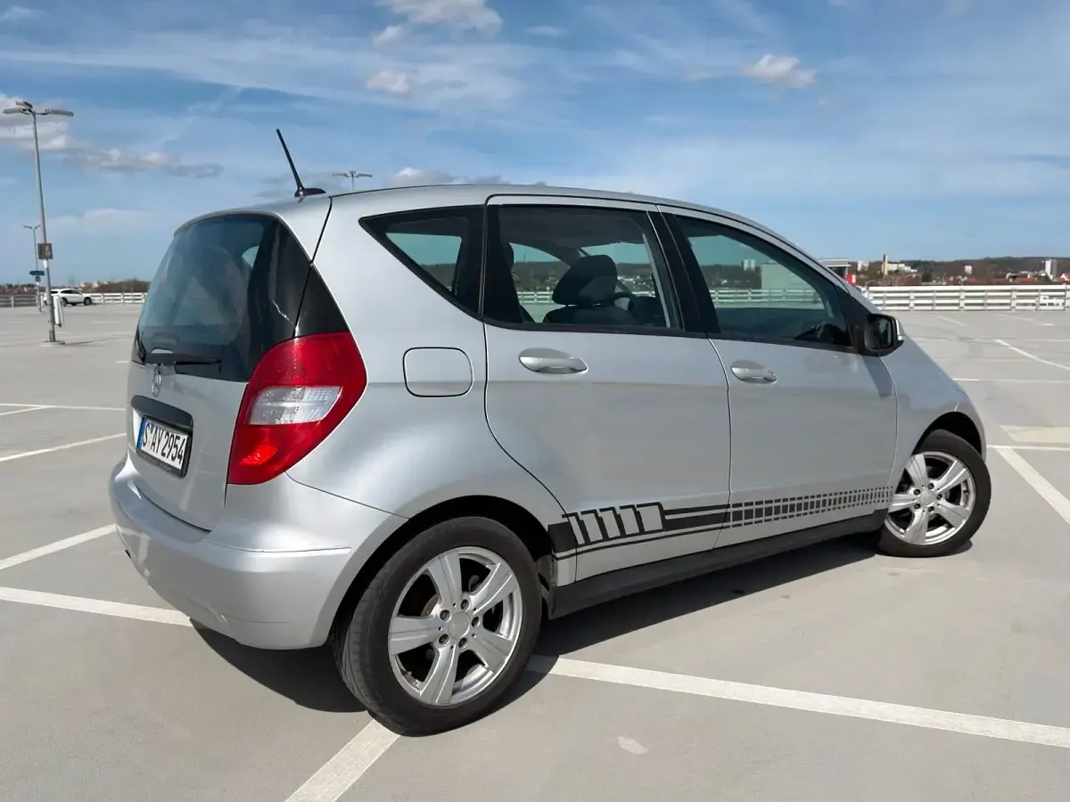 Gebraucht Mercedes A170 116 PS (85 kW) 2009 Silber Van / Kleinbus