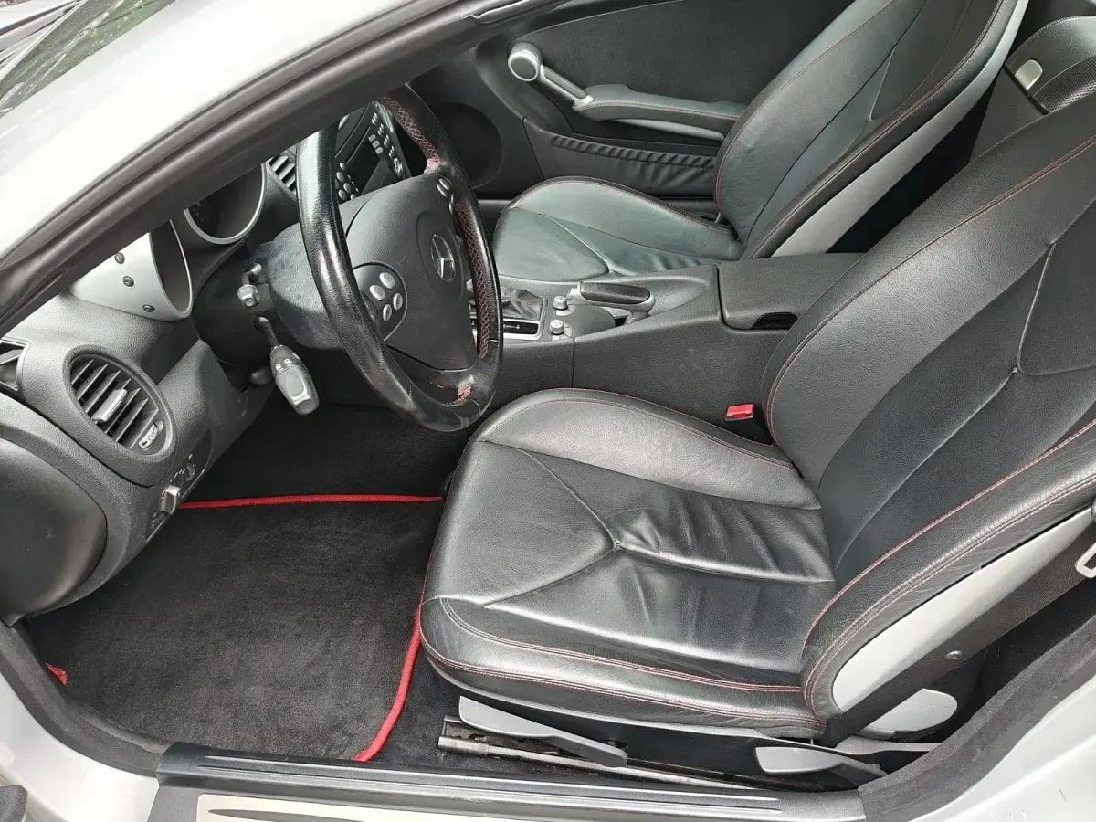 Gebraucht Mercedes SLK200 163 PS (119 kW) 2007 Silber Cabrio