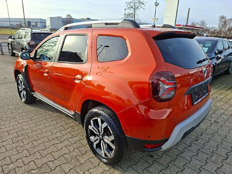 Gebraucht Dacia Duster 101 PS (74 kW) 2022 Arizona orange SUV