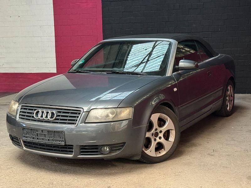 Grau Gebraucht 2005 Audi A4 Cabriolet Cabrio | 2.990 € (Superpreis) - Bild 1/4