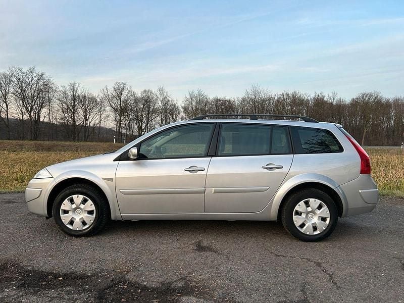 Gebraucht Renault Mégane II Avantage 111 PS (81 kW) 2007 Grau Limousine