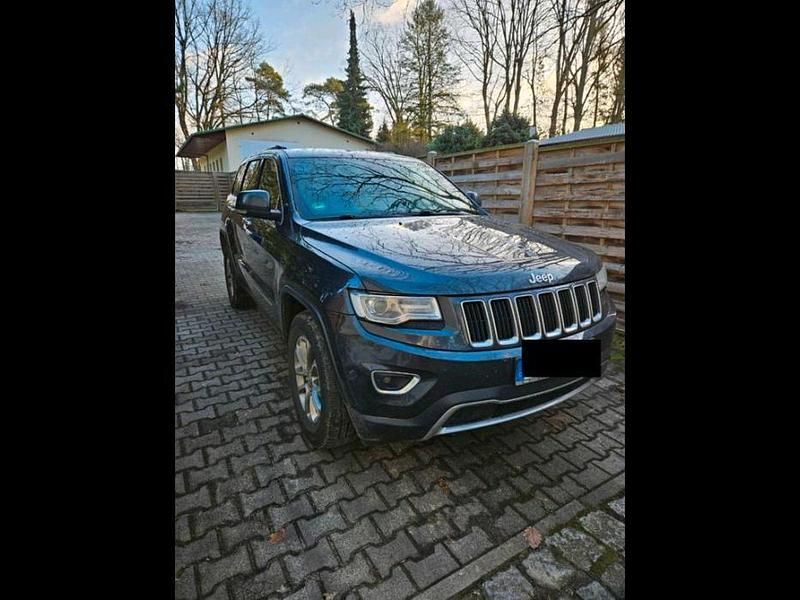 Grau Gebraucht 2016 Jeep Grand Cherokee SUV | 16.200 € (Superpreis) - Bild 1/3