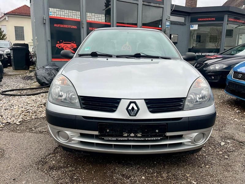 Gebraucht Renault Clio II Dynamique 75 PS (55 kW) 2005 Silber Limousine