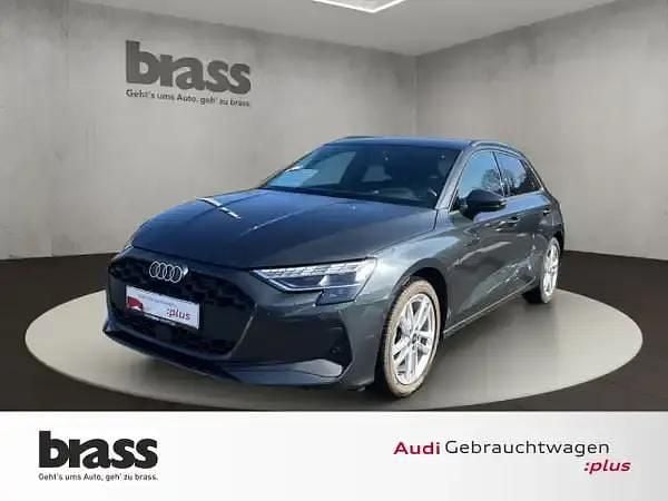 Gebraucht Audi A3 Ambiente 150 PS (110 kW) 2025 Manhattangrau metallic Limousine