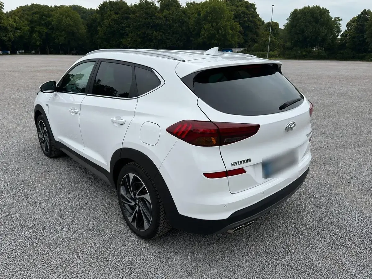 Gebraucht Hyundai Tucson 136 PS (100 kW) 2020 Weiß SUV