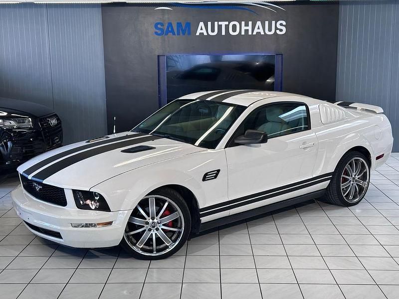 Gebraucht Ford Mustang 213 PS (156 kW) 2005 Weiß Coupé