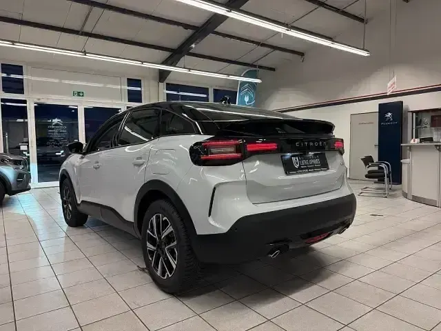 Używany Citroën C4 PureTech 131 KM (96 kW) 2026 Biały SUV