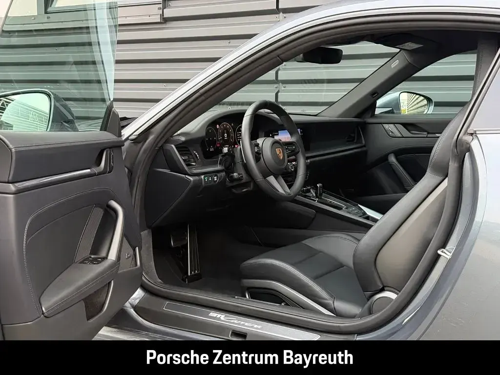 Gebraucht Porsche 911 Carrera 394 PS (289 kW) 2025 Grau Coupé