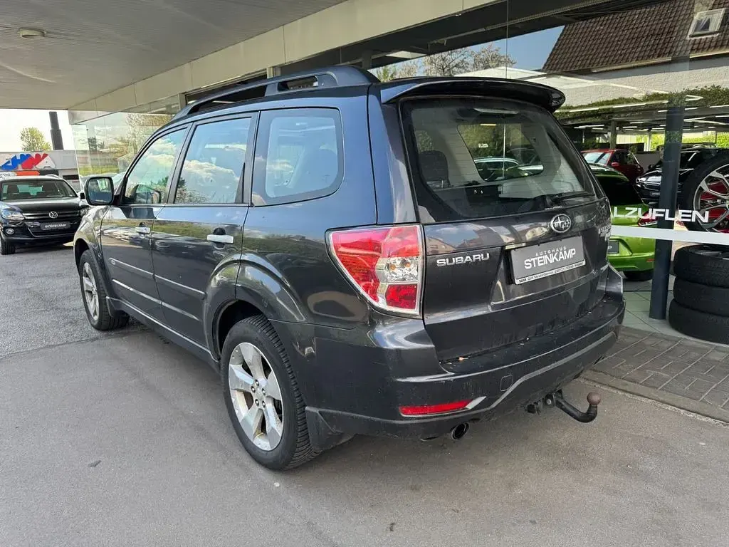 Gebraucht Subaru Forester 147 PS (108 kW) 2009 Grau SUV