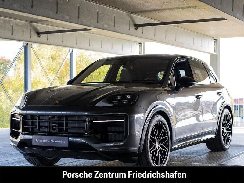 Grau Gebraucht 2024 Porsche Cayenne Turbo E-Hybrid SUV | 147.880 € - Bild 1/4