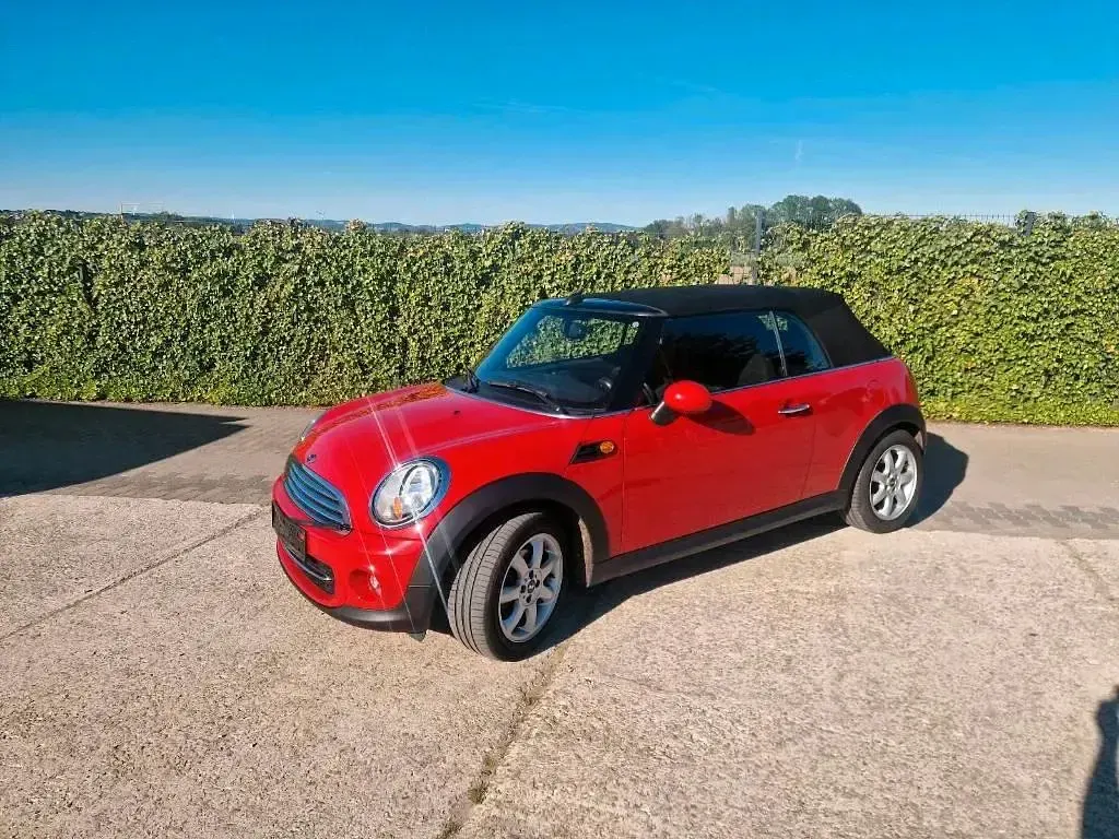 Gebraucht Mini Cooper D Cabriolet 112 PS (82 kW) 2014 Rot Cabrio