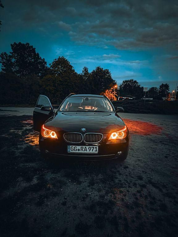 Gebraucht BMW 525 197 PS (144 kW) 2009 Schwarz Kombi