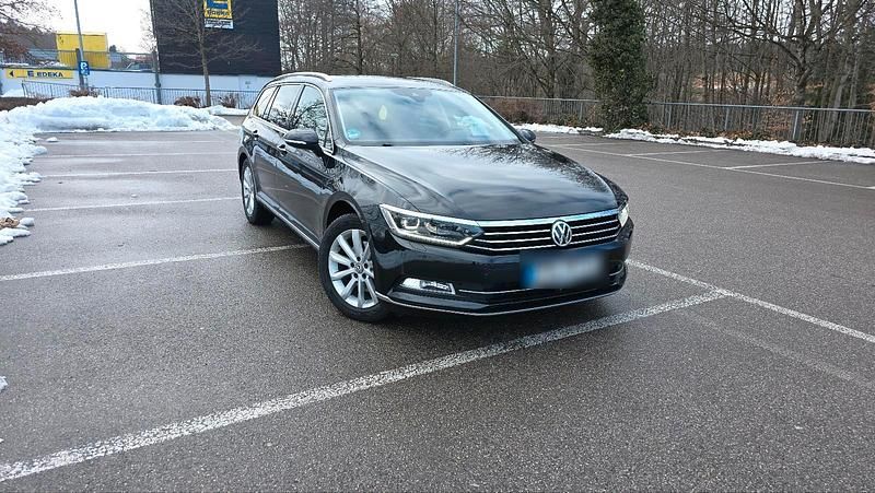 Schwarz Gebraucht 2019 VW Passat Kombi | 18.500 € (Fairer Preis) - Bild 1/4