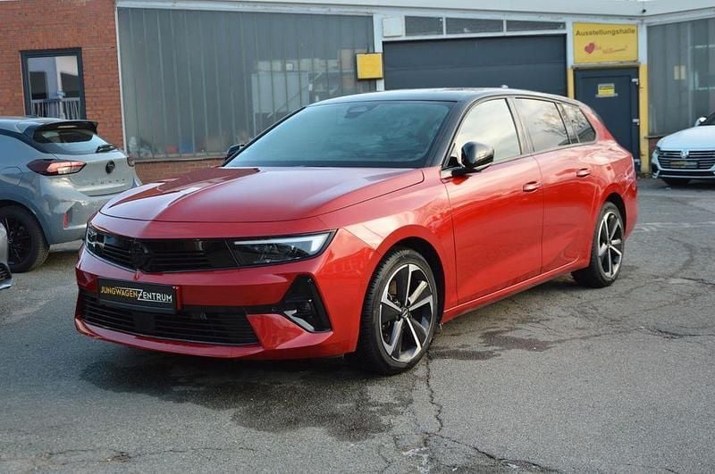 Rot Gebraucht 2024 Opel Astra Kombi | 21.690 € (Superpreis) - Bild 1/4