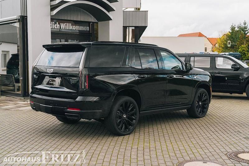 Neu Cadillac Escalade 426 PS (313 kW) 2025 Schwarz SUV