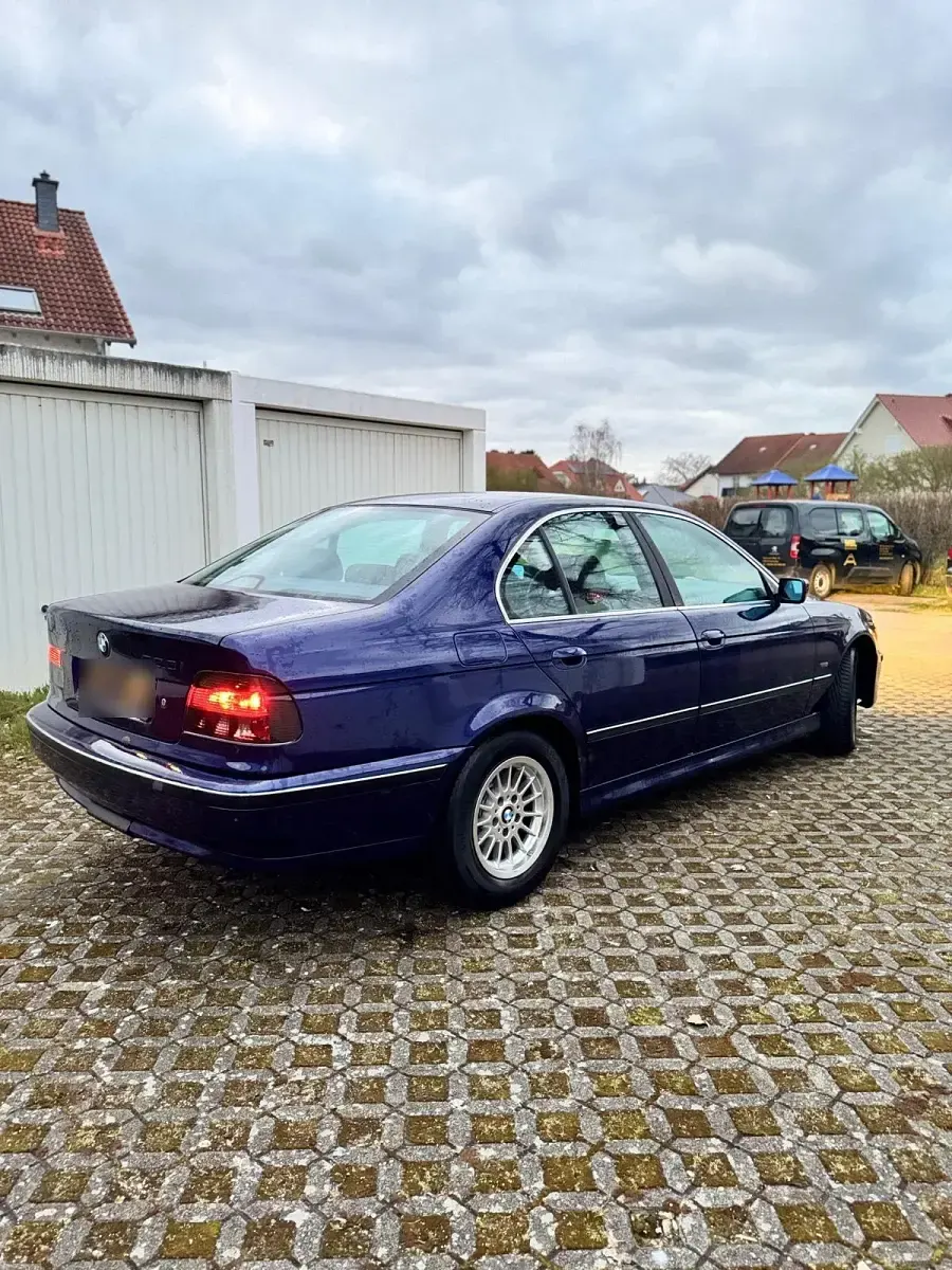 Gebraucht BMW 520 150 PS (110 kW) 1999 Blau Limousine