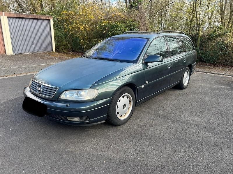 Gebraucht Opel Omega 218 PS (160 kW) 2003 Grün Kombi