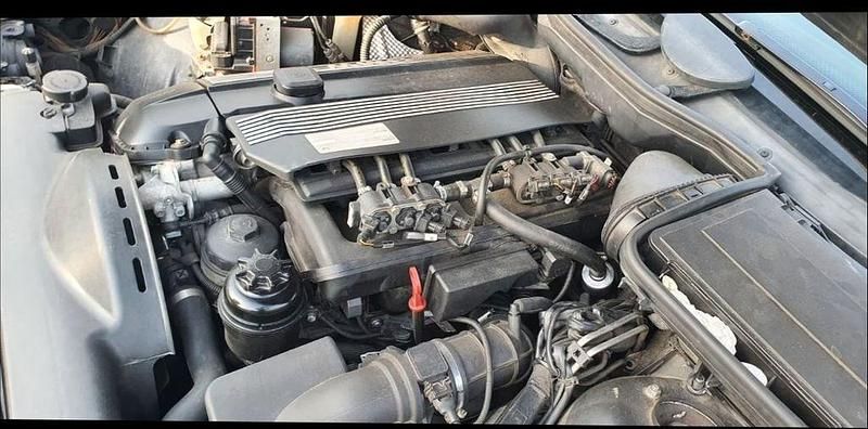 Gebraucht BMW 520 150 PS (110 kW) 2000 Schwarz Kombi