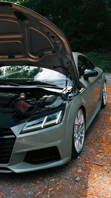 Gebraucht Audi TT S-Line 230 PS (169 kW) 2015 Silber Coupé