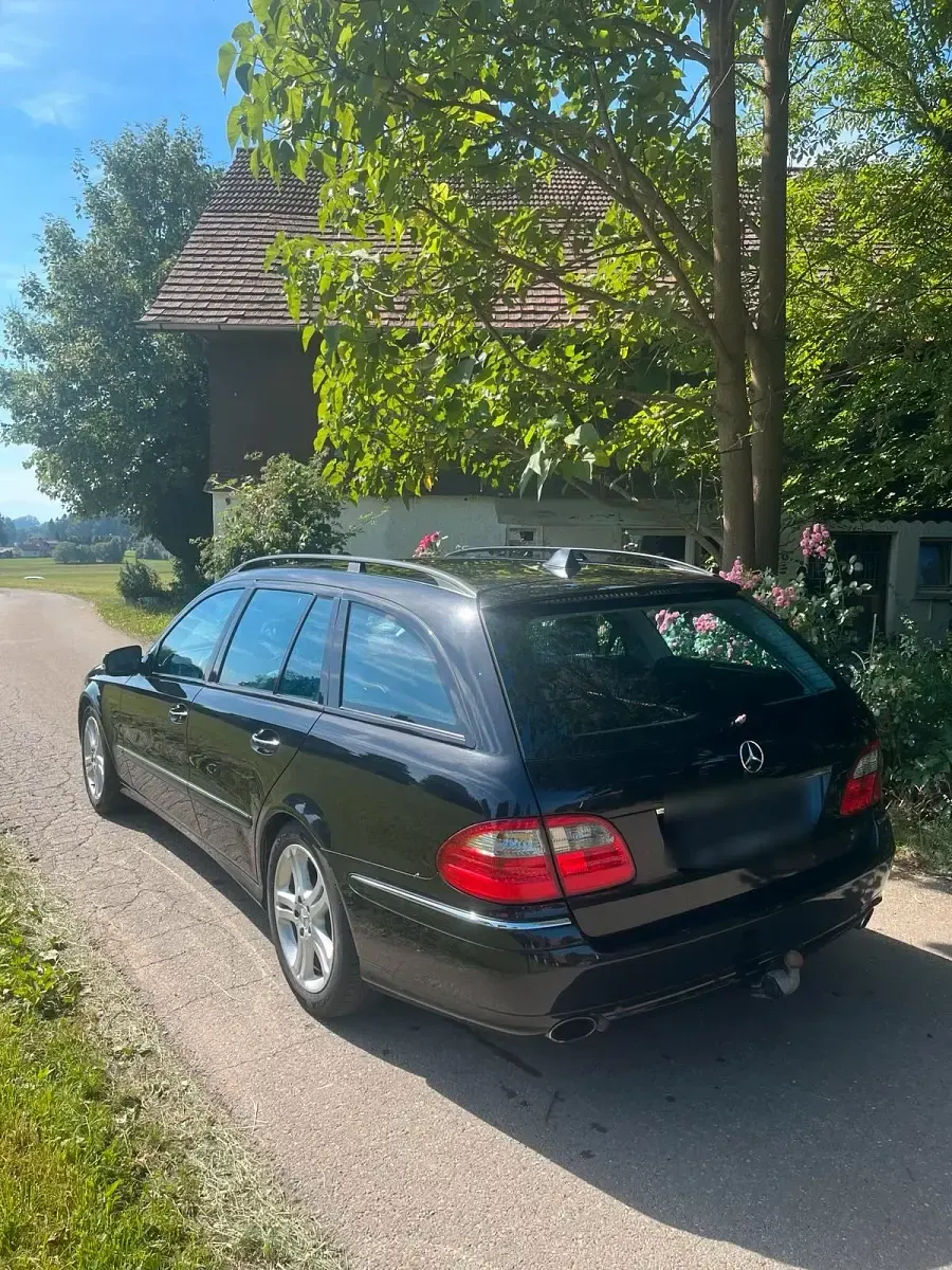 Gebraucht Mercedes E280 190 PS (139 kW) 2009 Schwarz Kombi