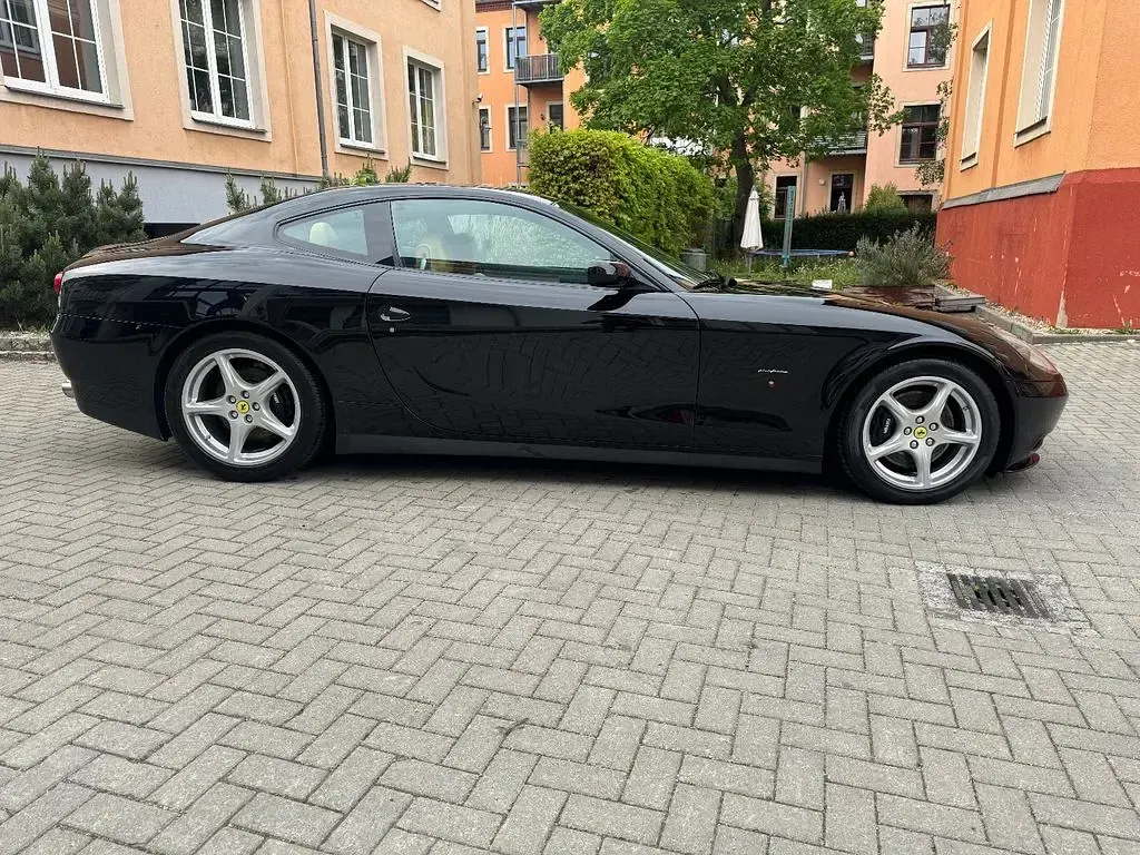 Second-hand Ferrari 612 540 CP (397 kW) 2005 Negru Coupe
