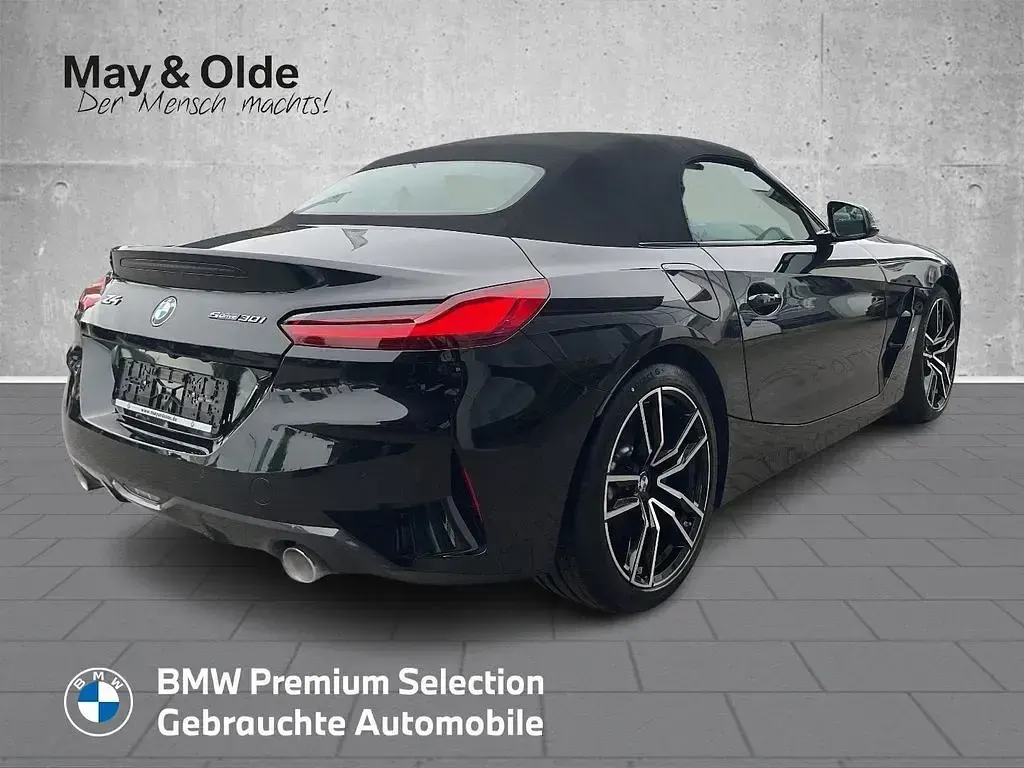Gebraucht BMW Z4 Performance 258 PS (189 kW) 2025 Schwarz Cabrio