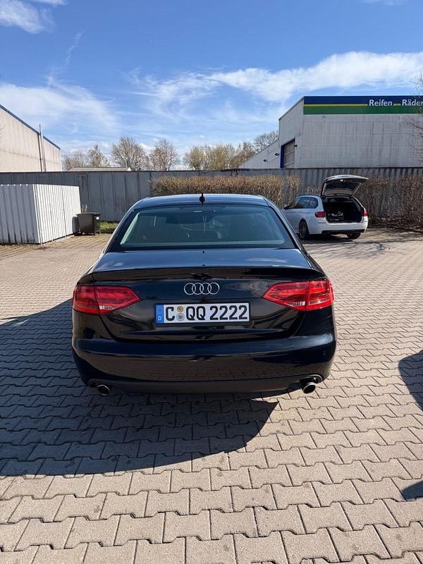 Gebraucht Audi A4 Ambiente 265 PS (194 kW) 2008 Schwarz Limousine