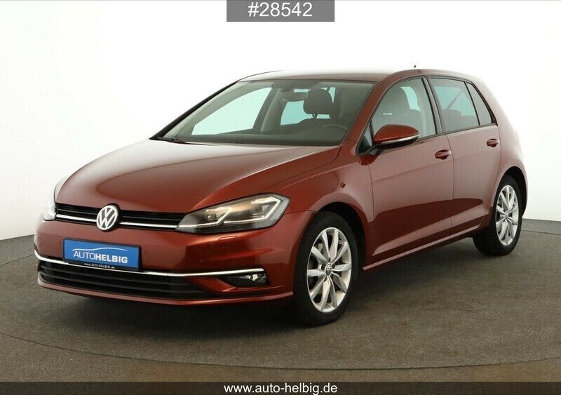 Rot Gebraucht 2019 VW Golf VII Highline Kleinwagen | 19.380 € (Fairer Preis) - Bild 1/4