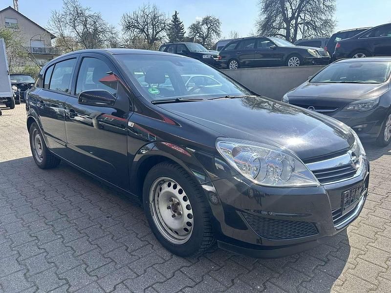 Gebraucht Opel Astra Edition 90 PS (66 kW) 2008 Saphirschwarz mi2 Kleinwagen