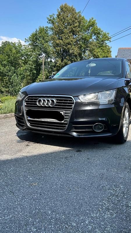 Schwarz Gebraucht 2012 Audi A1 Sportback Kleinwagen | 7.200 € (Fairer Preis) - Bild 1/4