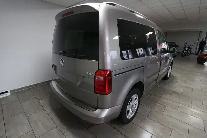 Gebraucht VW Caddy Trendline 84 PS (61 kW) 2017 Beige Van / Kleinbus