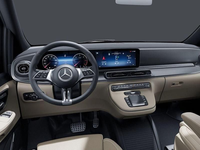 Gebraucht Mercedes V300 Avantgarde 237 PS (174 kW) 2025 Schwarz Van / Kleinbus