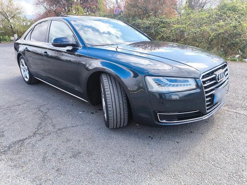 Gebraucht Audi A8 385 PS (283 kW) 2013 Blau Limousine