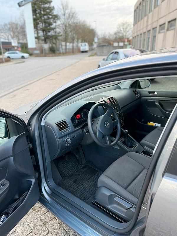 Gebraucht VW Golf V 80 PS (58 kW) 2004 Grau Kleinwagen
