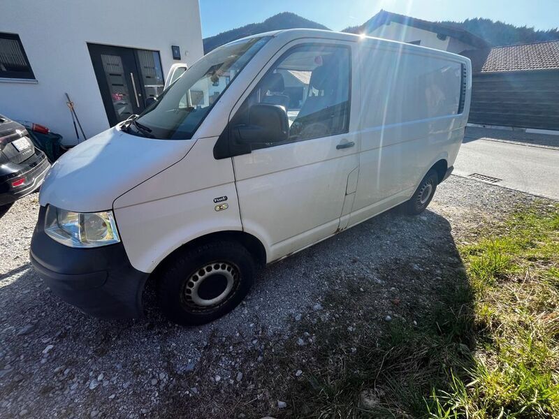 Weiß Gebraucht 2009 VW T5 Van | 6.200 € (Guter Preis) - Bild 1/4