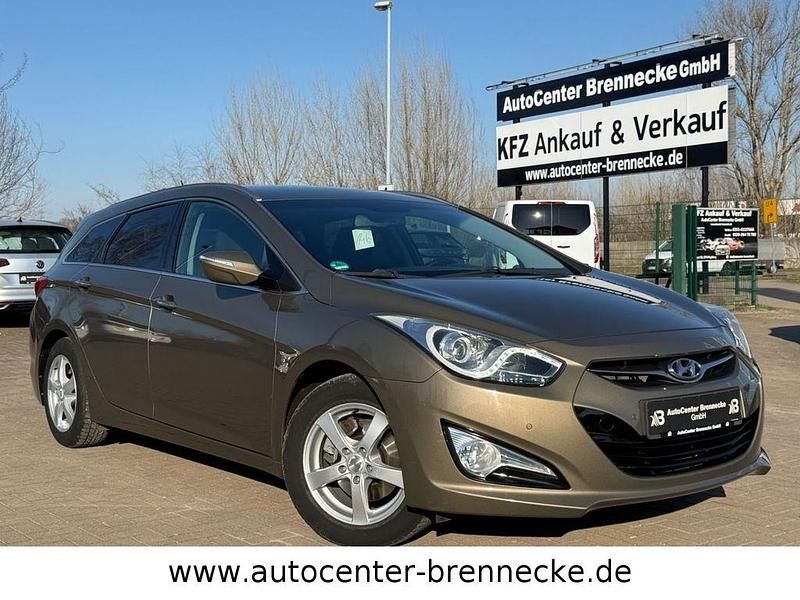 Gebraucht Hyundai i40 Style 177 PS (130 kW) 2012 Beige Kombi