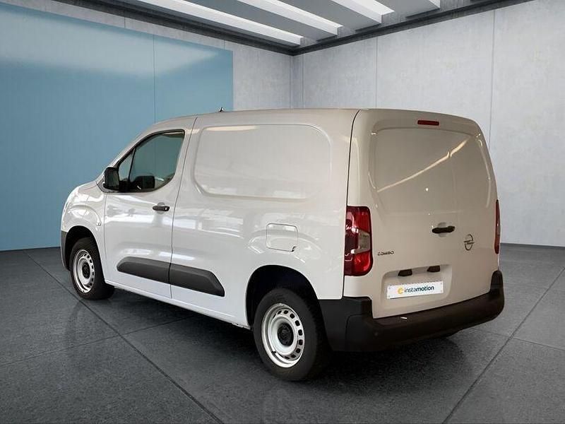 Gebraucht Opel Combo 102 PS (75 kW) 2023 Weiß Limousine