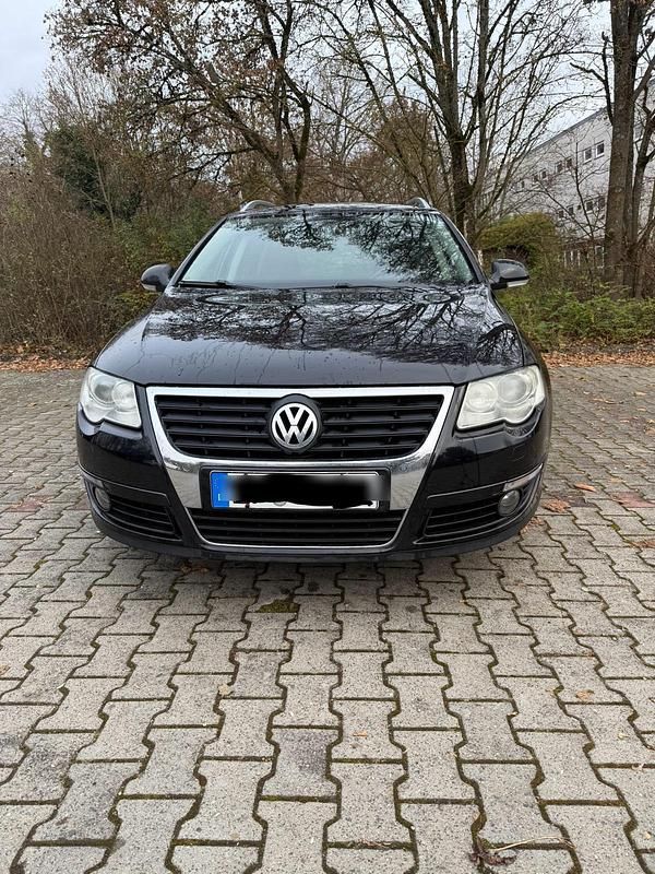 Schwarz Gebraucht 2008 VW Passat R Kombi | 3.000 € (Superpreis) - Bild 1/4