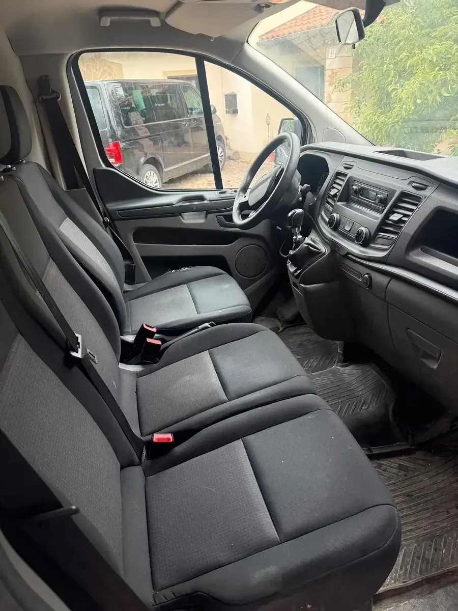 Gebraucht Ford Transit Custom 105 PS (77 kW) 2019 Silber Van / Kleinbus