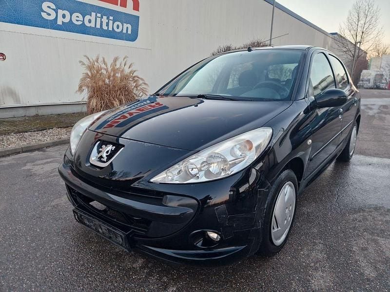 Gebraucht Peugeot 206 75 PS (55 kW) 2010 Schwarz Limousine