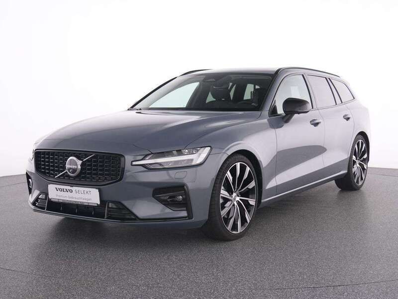 Gebraucht Volvo V60 197 PS (144 kW) 2023 Andere farbe Kombi