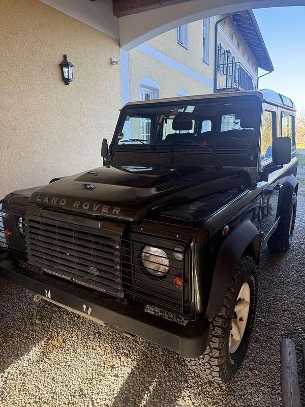 Gebraucht Land Rover Defender 122 PS (89 kW) 2007 Grün Kombi