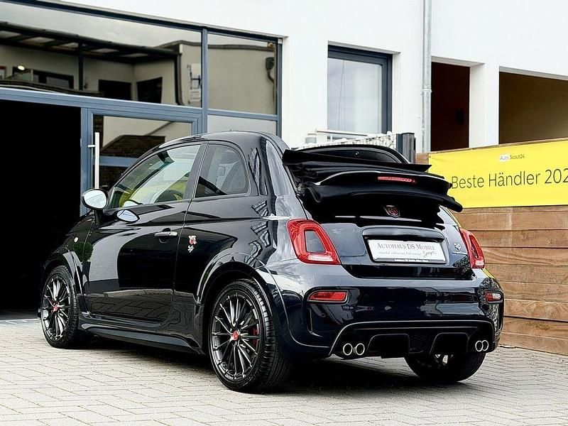 Gebraucht Abarth 595 Competizione 179 PS (131 kW) 2021 Schwarz Cabrio
