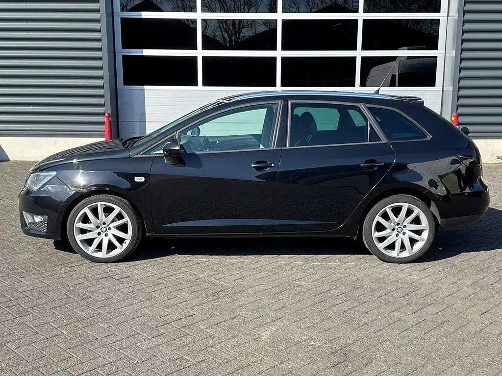 Gebraucht Seat Ibiza FR 86 PS (63 kW) 2014 Schwarz Limousine